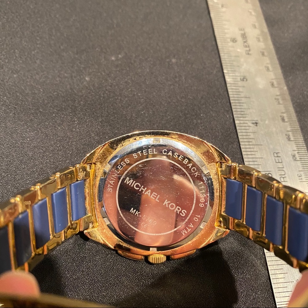 Michael Kors Navy & Gold watch - Picture 6 of 7